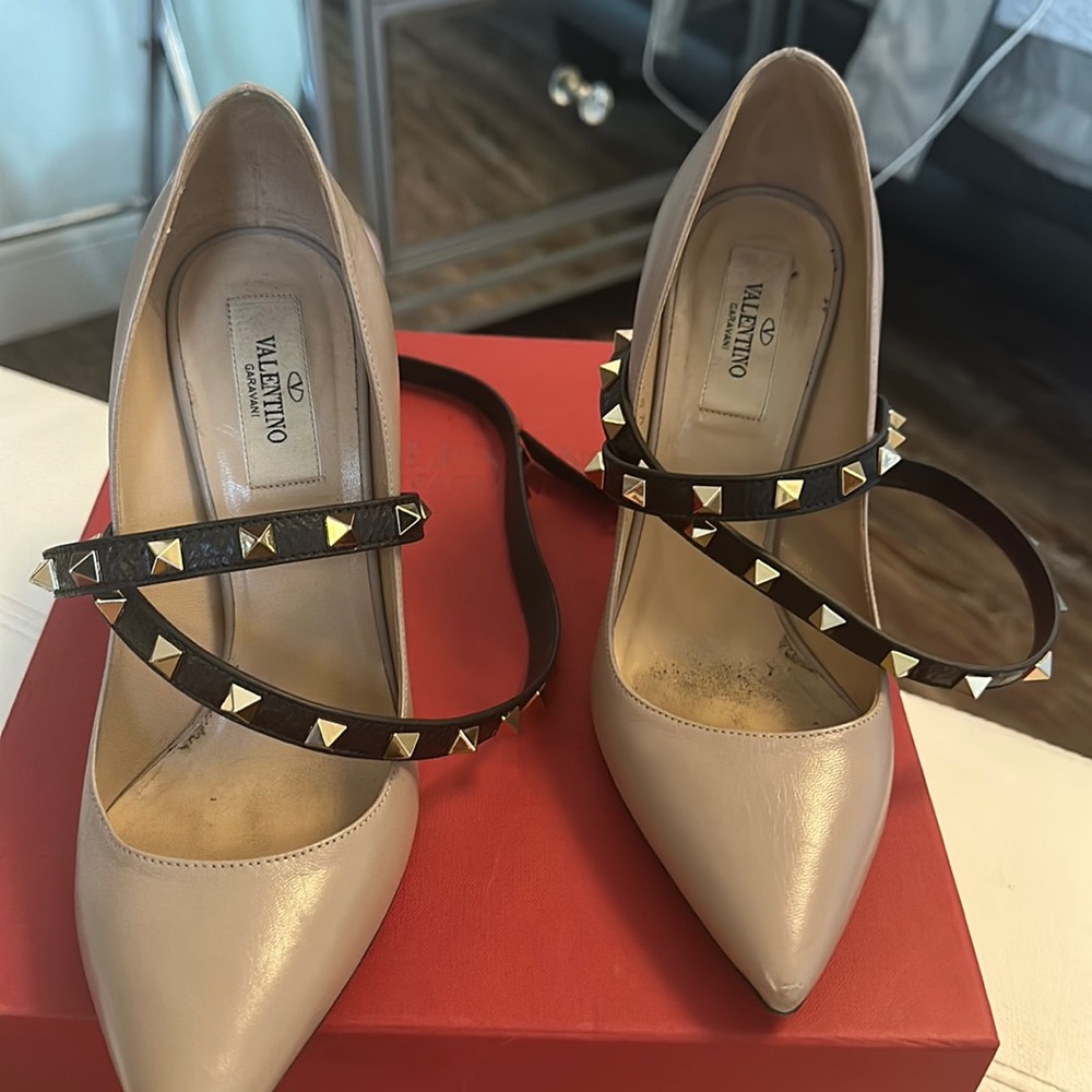 valentino pumps